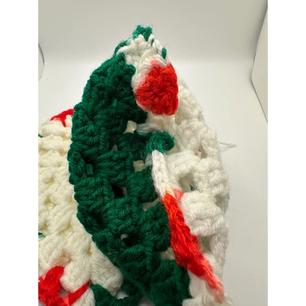 Set of‎ 2 Handmade Crochet Christmas Coaster/pot holder Red Green White Square